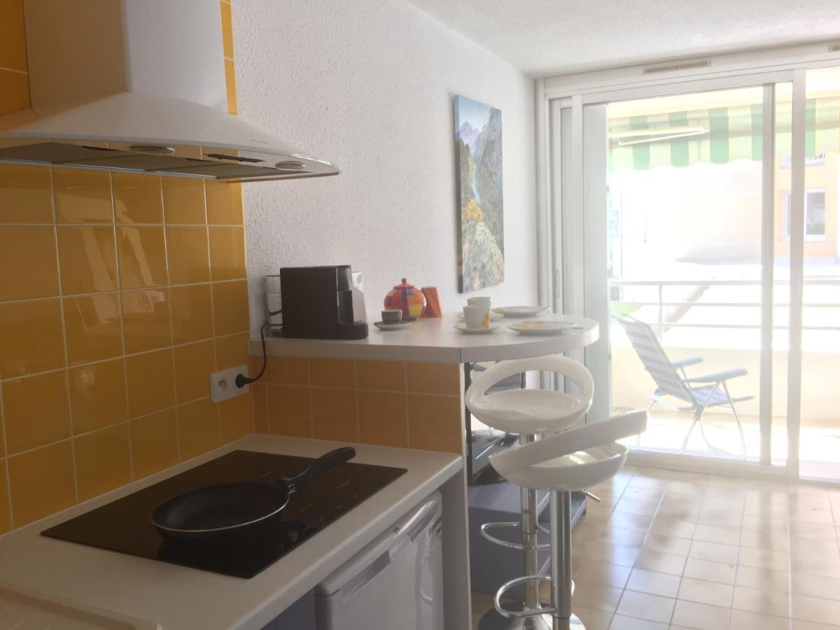 Studio 127, Vue Mer Et Piscine, Port Santa Lucia Saint-Raphaël Екстериор снимка