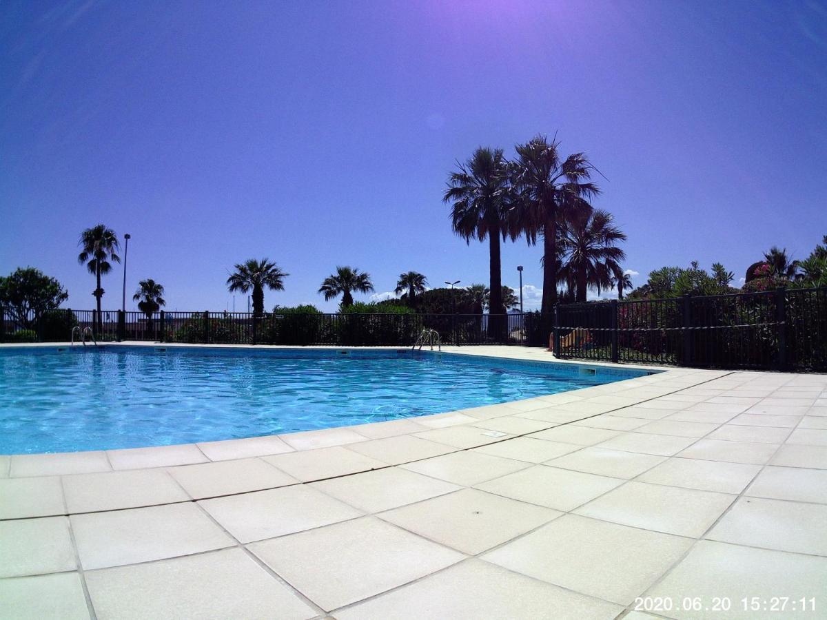 Studio 127, Vue Mer Et Piscine, Port Santa Lucia Saint-Raphaël Екстериор снимка
